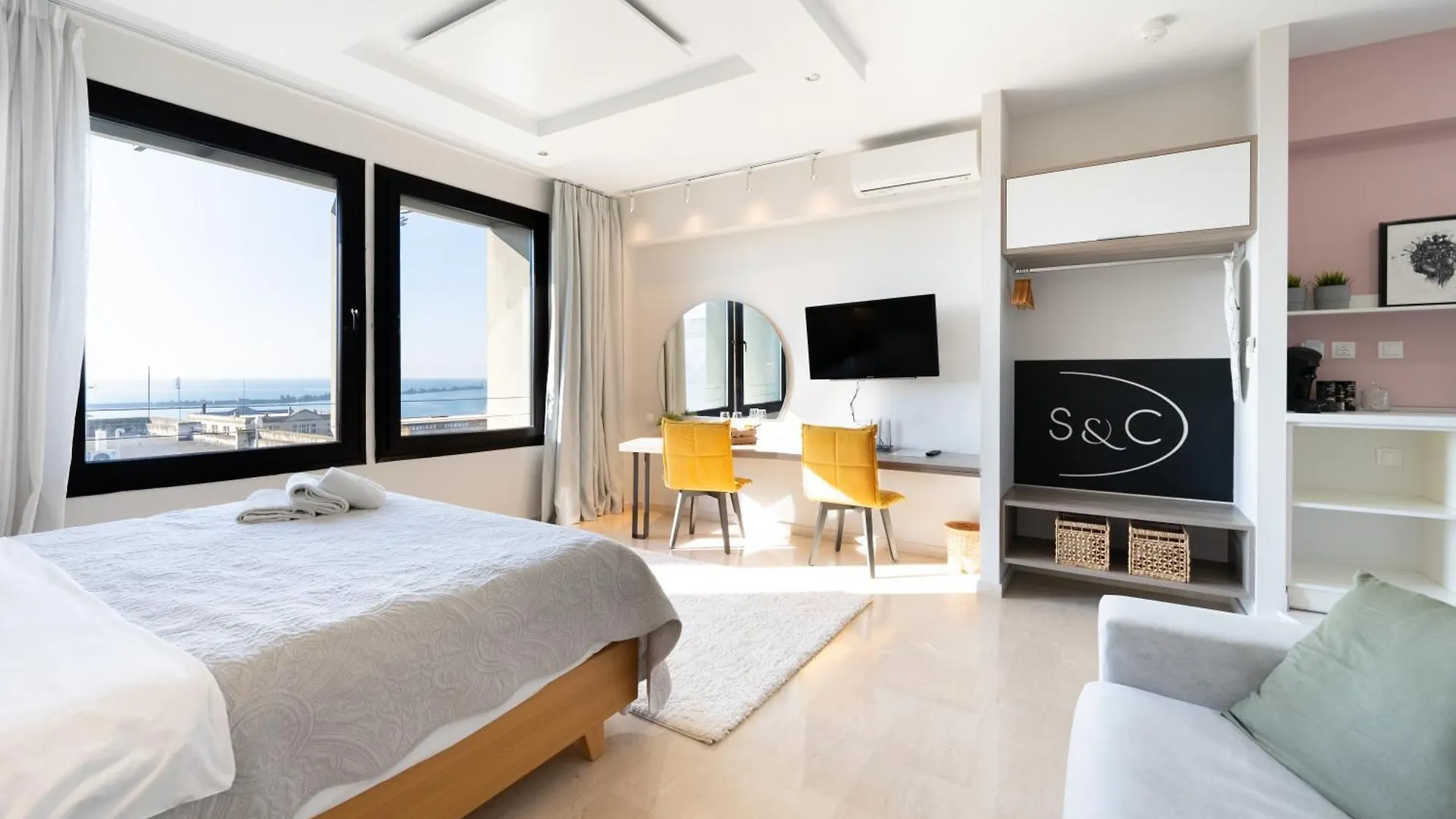 Sea & The City Thessaloniki Apartment