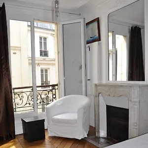 Plein Centre Homestay Paris